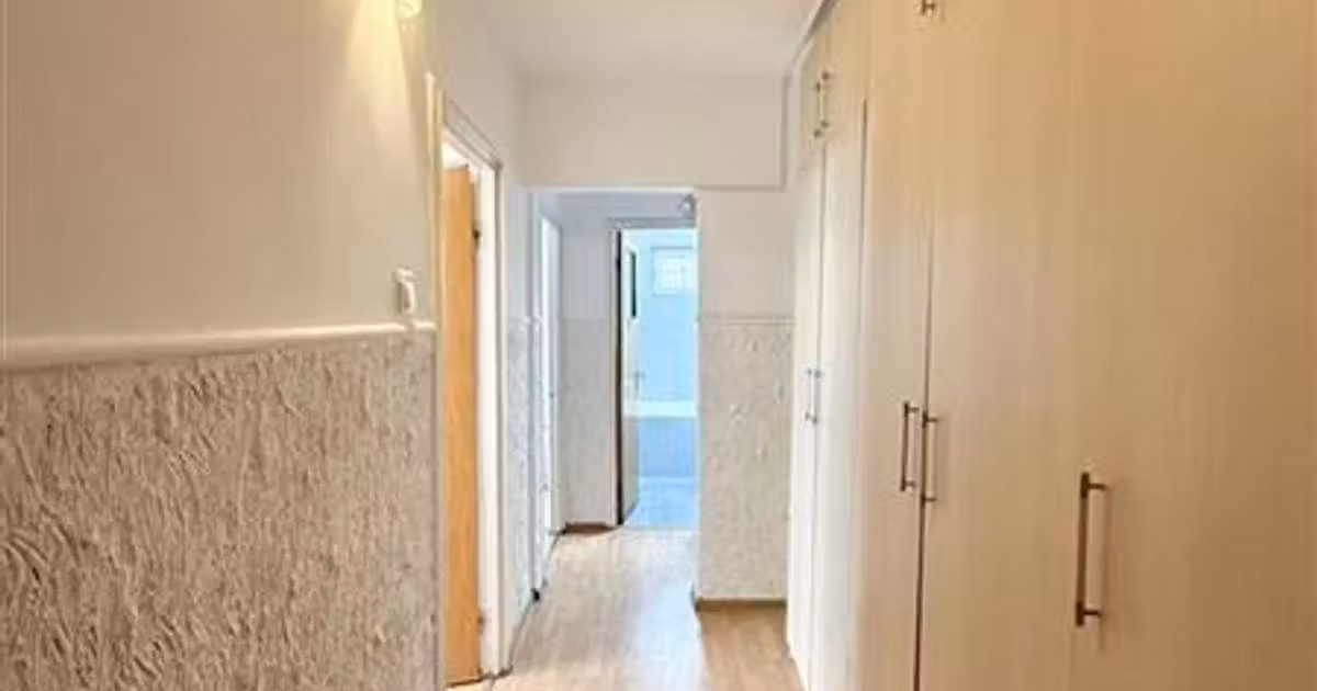 Apartament de vânzare cu 4 camere în zona Pantelimon, Sector 2