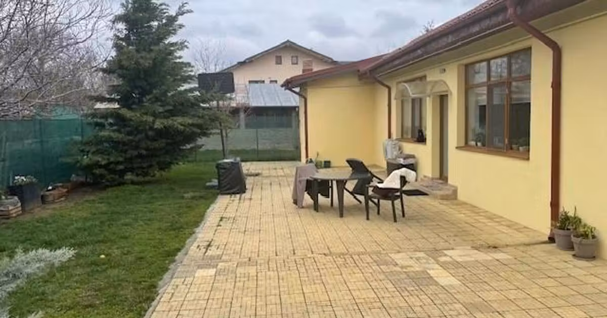 Casă de vânzare cu 4 camere în zona Pipera, Sector 1