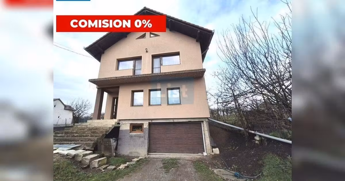 Casă de vânzare cu 6 camere în Dezmir