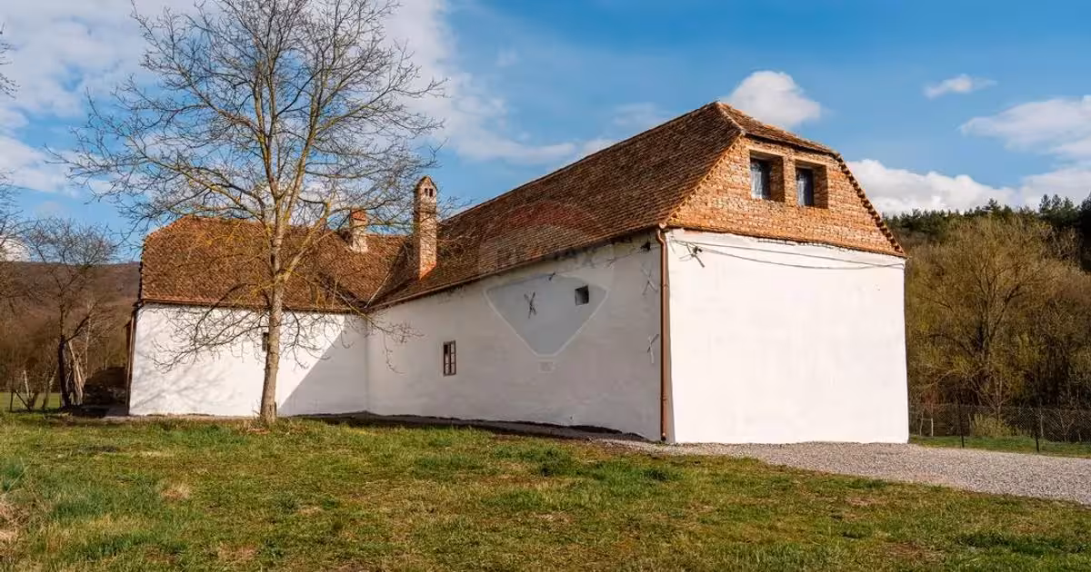Casă individuală de vânzare cu 5 camere în Bicfalău