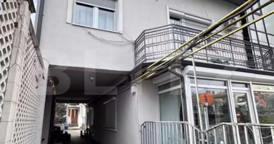 Casă Centru