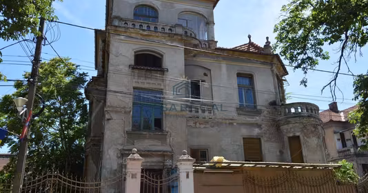 Casă Centru