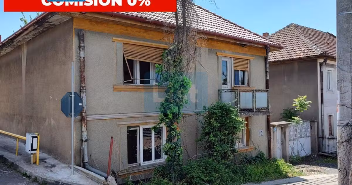 Casă de vânzare cu 5 camere în zona Gării, Oradea