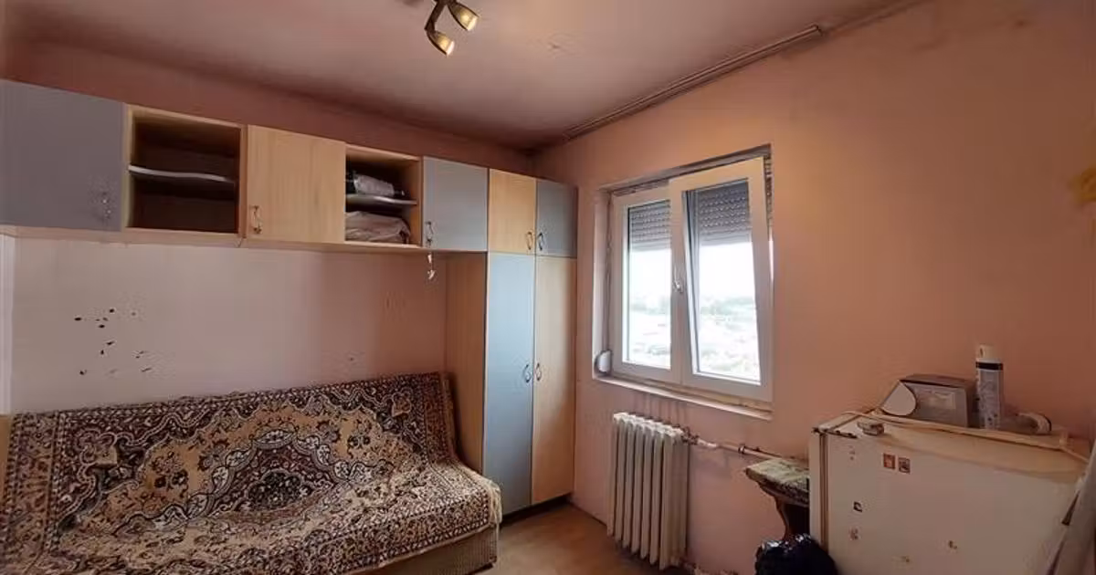 Garsonieră de vânzare, mobilată în zona Confecții, Arad