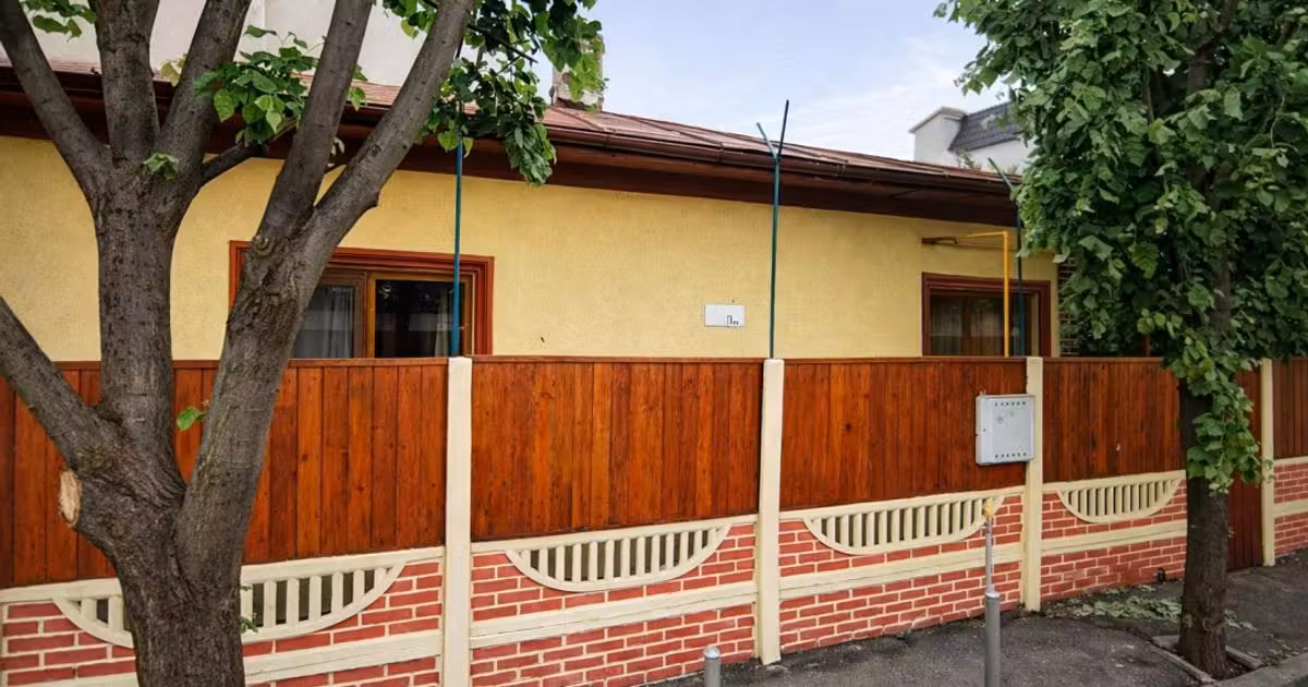 Casă individuală de vânzare cu 4 camere, mobilată în zona Giurgiului, Sector 4