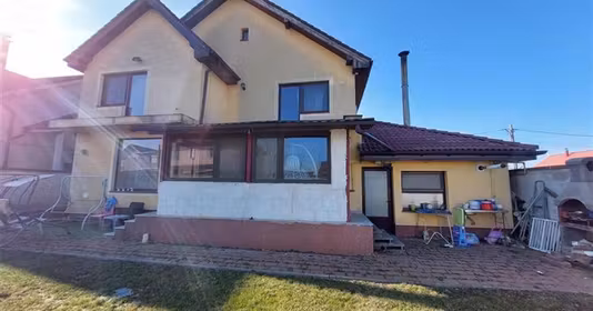 Casă Livada
