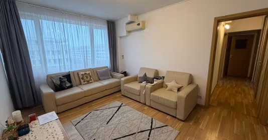Apartament Titan