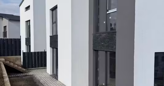Apartament Dezmir