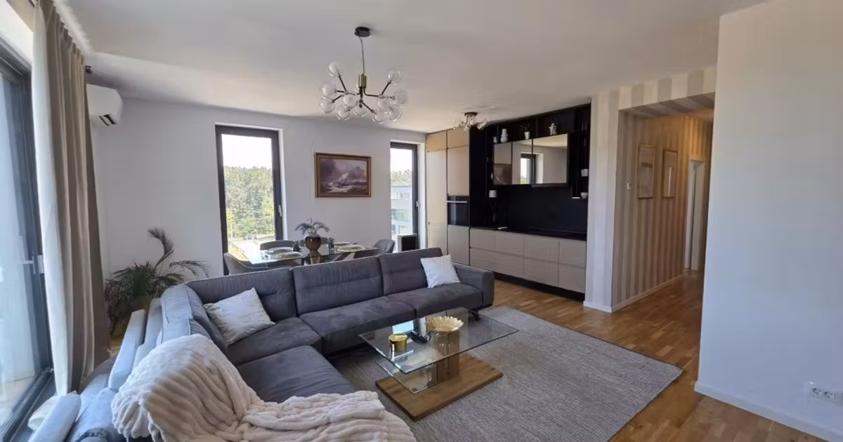 Apartament de vânzare cu 4 camere în zona Băneasa, Sector 1