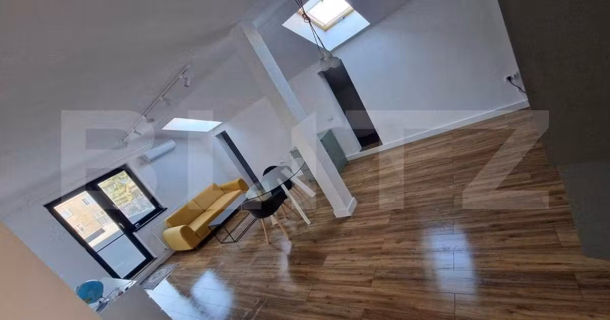 Apartament de vânzare cu 3 camere, mobilat în zona Florilor, Brașov