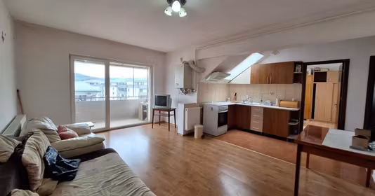 Apartament Florești