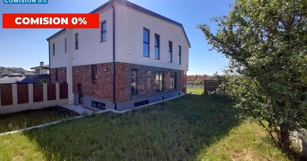 Casă de vânzare cu 4 camere în Dezmir