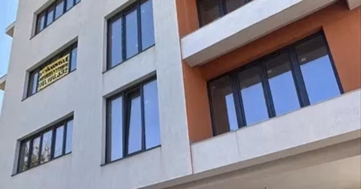 Apartament de vânzare cu 2 camere în zona Giulești, Sector 6