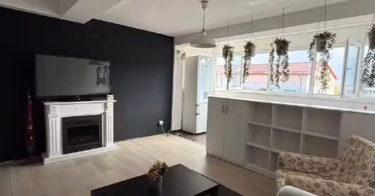 Apartament Titan