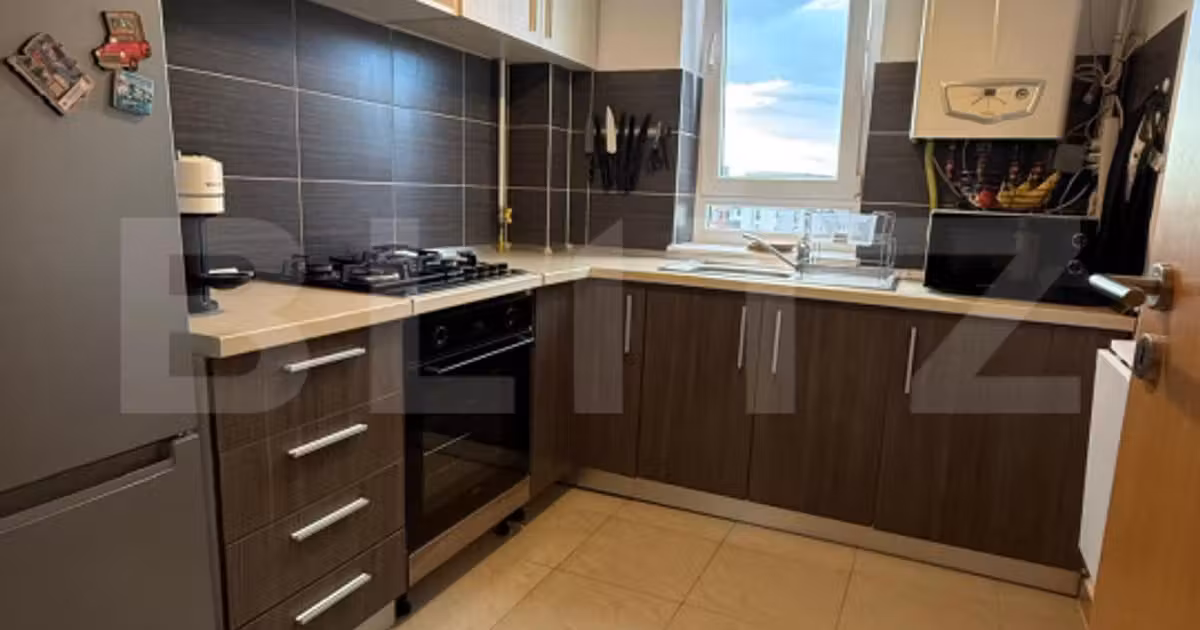 Apartament de vânzare cu 2 camere, mobilat în zona Avantgarden, Brașov