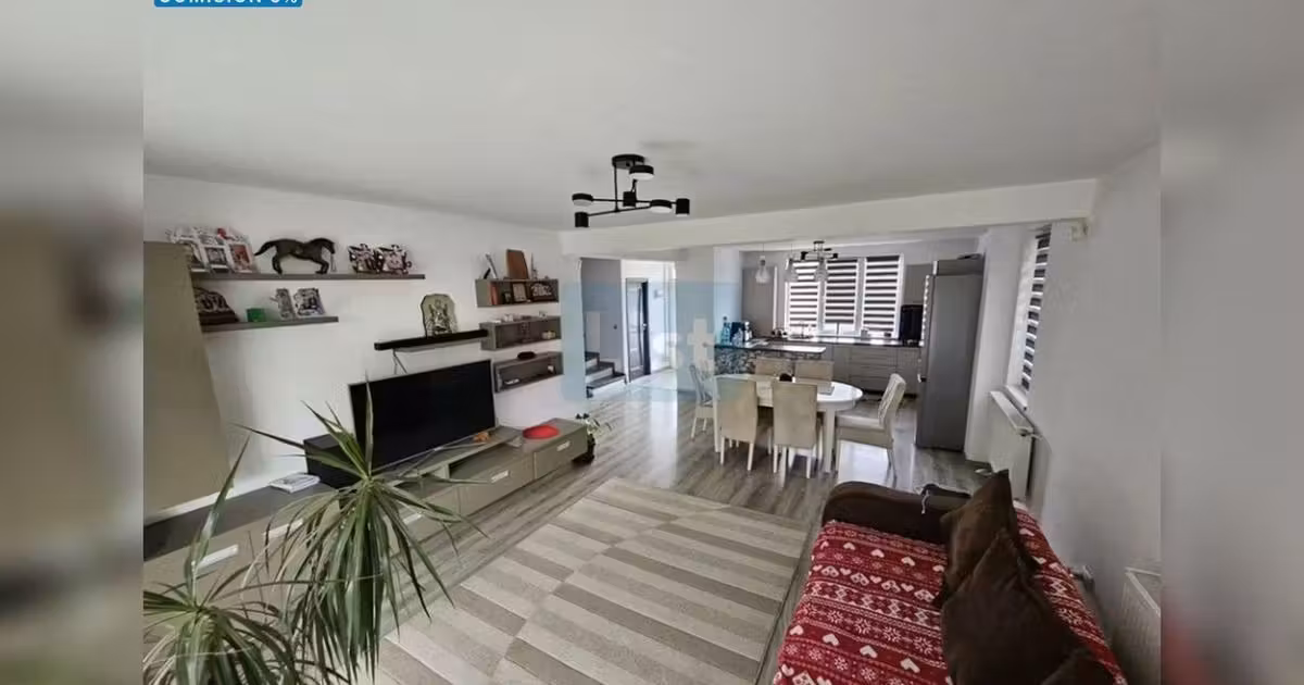 Casă de vânzare cu 5 camere în Florești