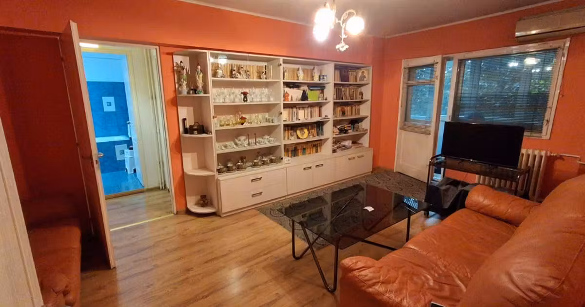 Apartament de vânzare cu 3 camere în zona Vitan, Sector 3