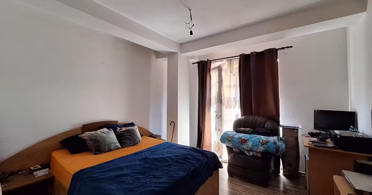Apartament de vânzare cu 2 camere, mobilat în Florești