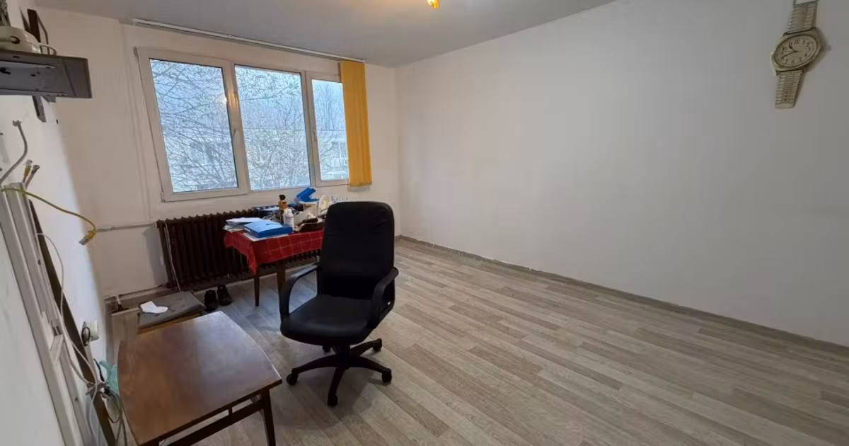 Apartament de vânzare cu 4 camere în zona Berceni, Sector 4
