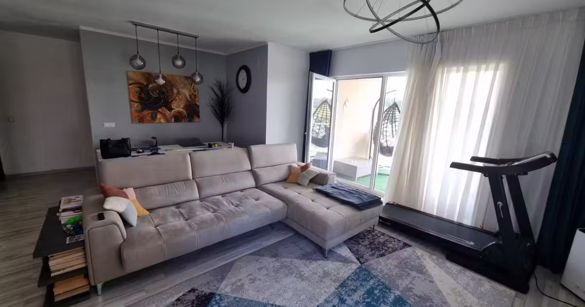 Apartament de vânzare cu 3 camere în Otopeni
