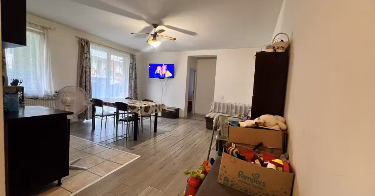 Apartament de vânzare cu 3 camere în Florești