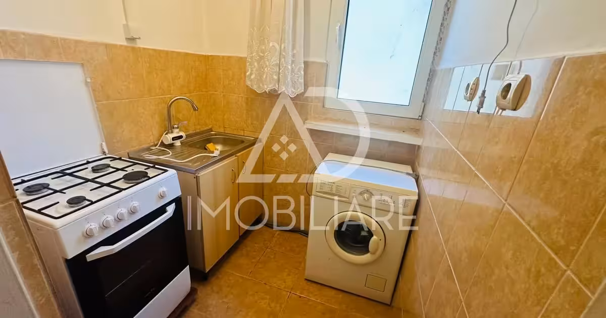 Garsonieră de vânzare în zona Central, Târgu Jiu