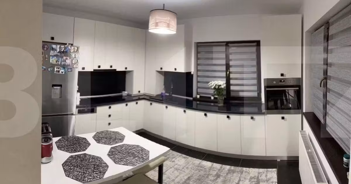 Casă individuală de vânzare cu 5 camere, mobilată în zona Exterior Est, Iași