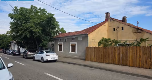 Casă Aluniș