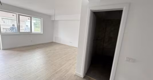 Apartament Florești