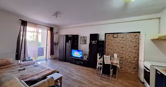 Apartament Florești