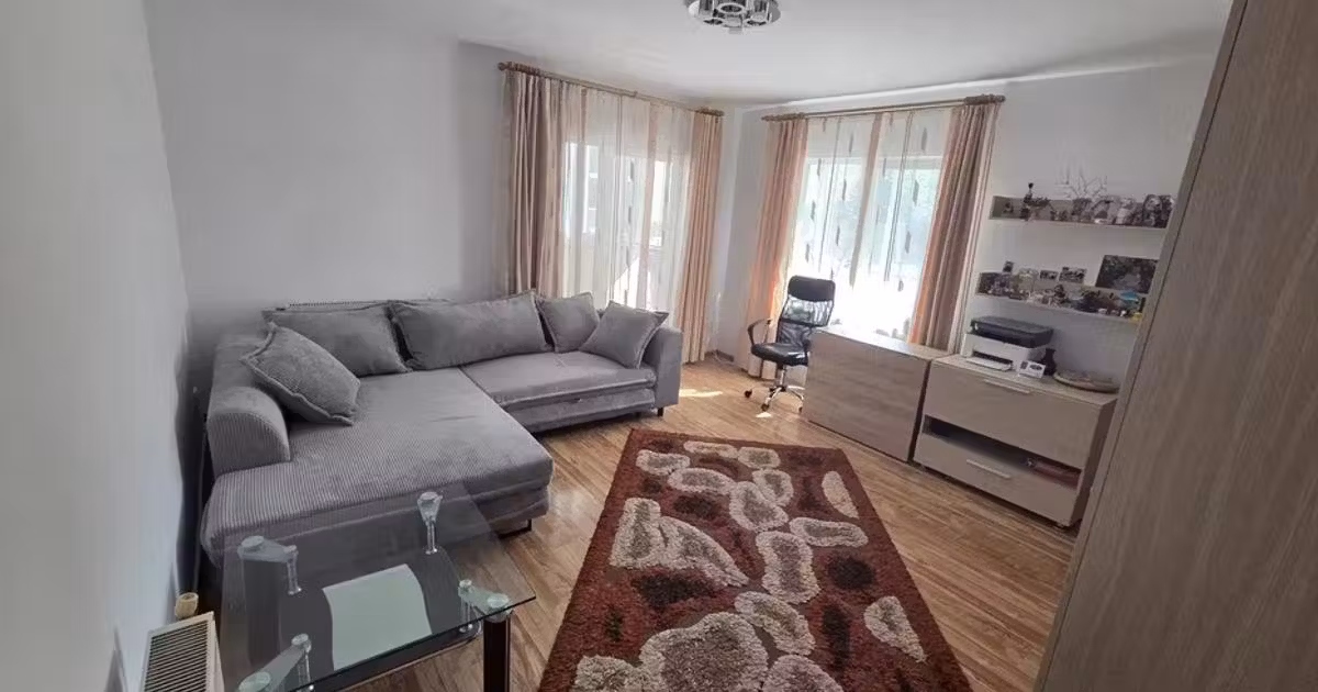 Apartament de vânzare cu 2 camere, mobilat în Florești