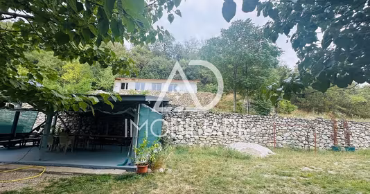 Spațiu comercial Runcu