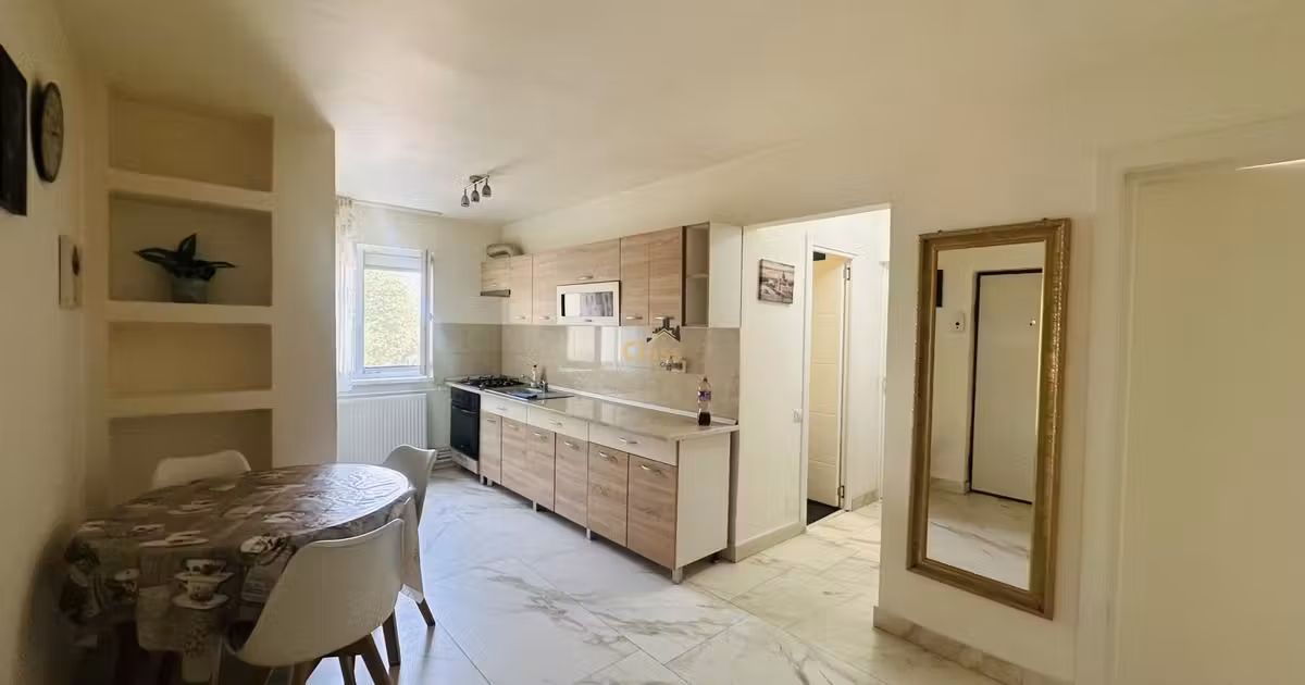 Apartament de vânzare cu 3 camere, mobilat în zona Mănăștur, Cluj-Napoca