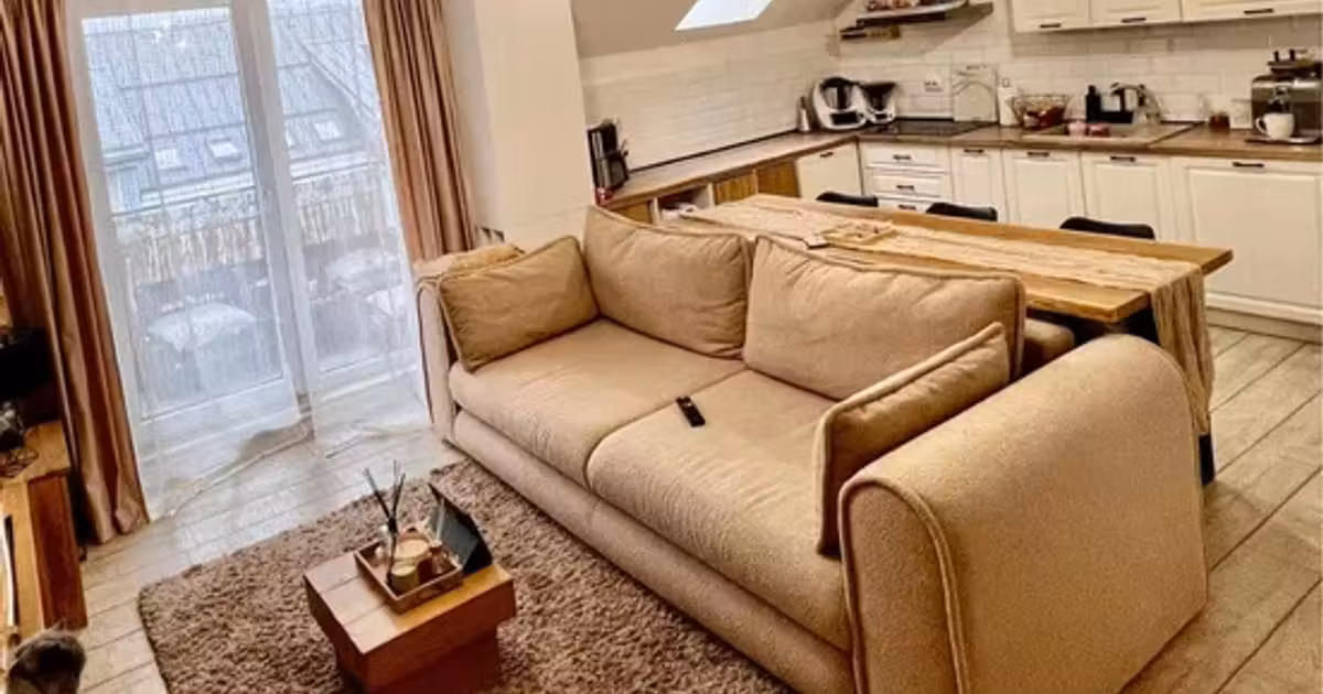 Apartament de vânzare cu 3 camere, mobilat în Baciu