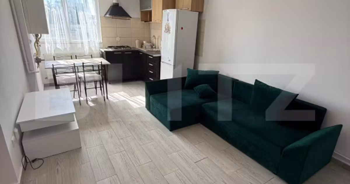 Apartament de vânzare cu 4 camere, mobilat în zona Centrul Civic, Brașov