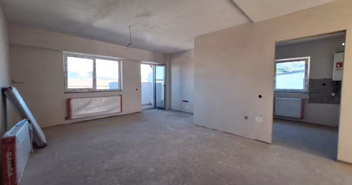 Apartament de vânzare cu 3 camere în Florești