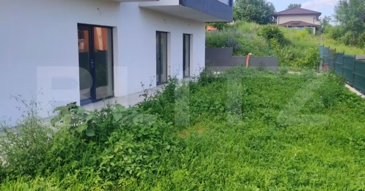 Apartament de vânzare cu 3 camere în Rediu