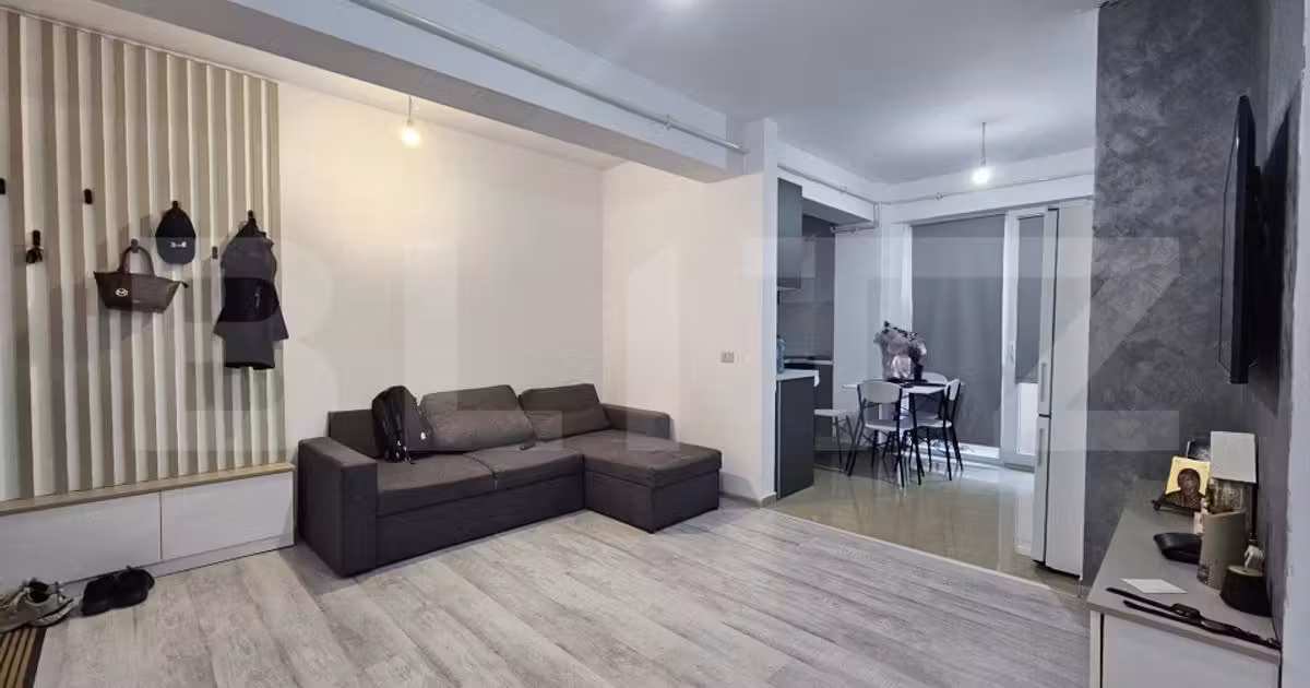 Apartament de vânzare cu 2 camere, mobilat în Valea Lupului