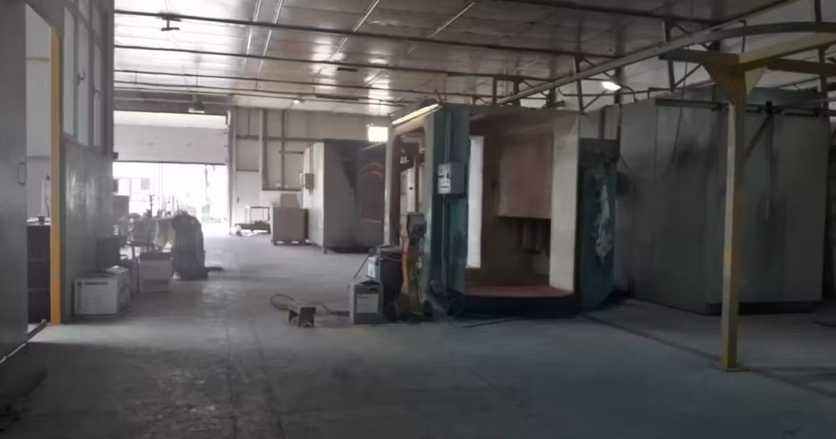 Spațiu industrial de vânzare 1300 mp în zona Bartolomeu, Brașov