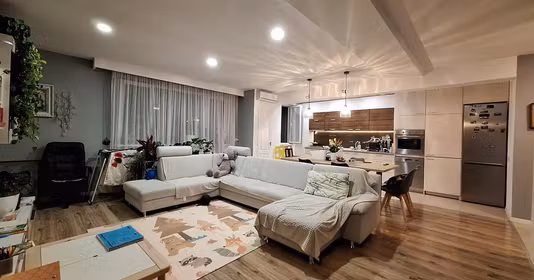 Apartament Florești