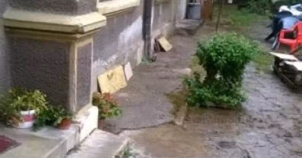 Casă de vânzare cu 4 camere în zona Central, Brăila
