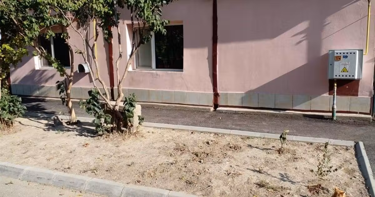 Casă de vânzare cu 2 camere în zona Central, Brăila