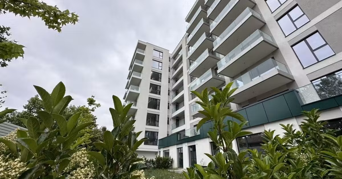 Apartament de vânzare cu 3 camere în zona Străulești, Sector 1