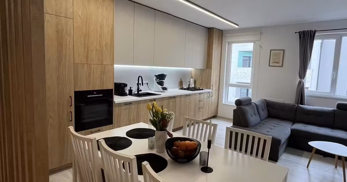 Apartament de vânzare cu 3 camere în Florești