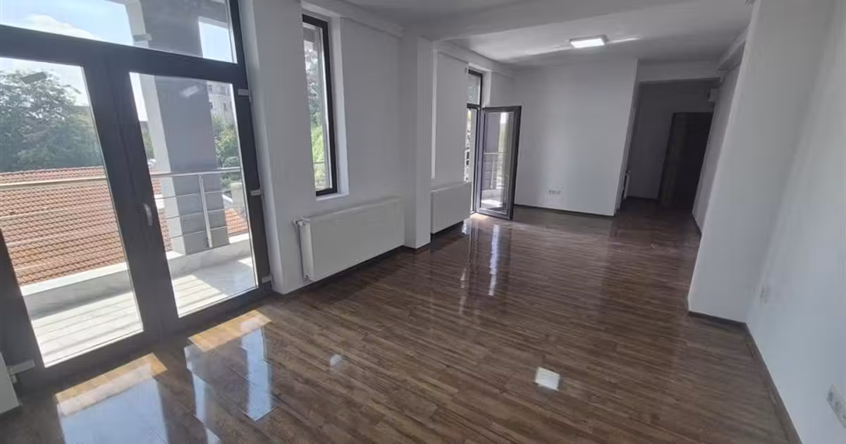 Apartament de vânzare cu 2 camere în zona Călărași, Brăila
