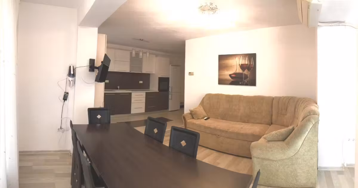 Apartament de vânzare cu 3 camere, mobilat în Florești