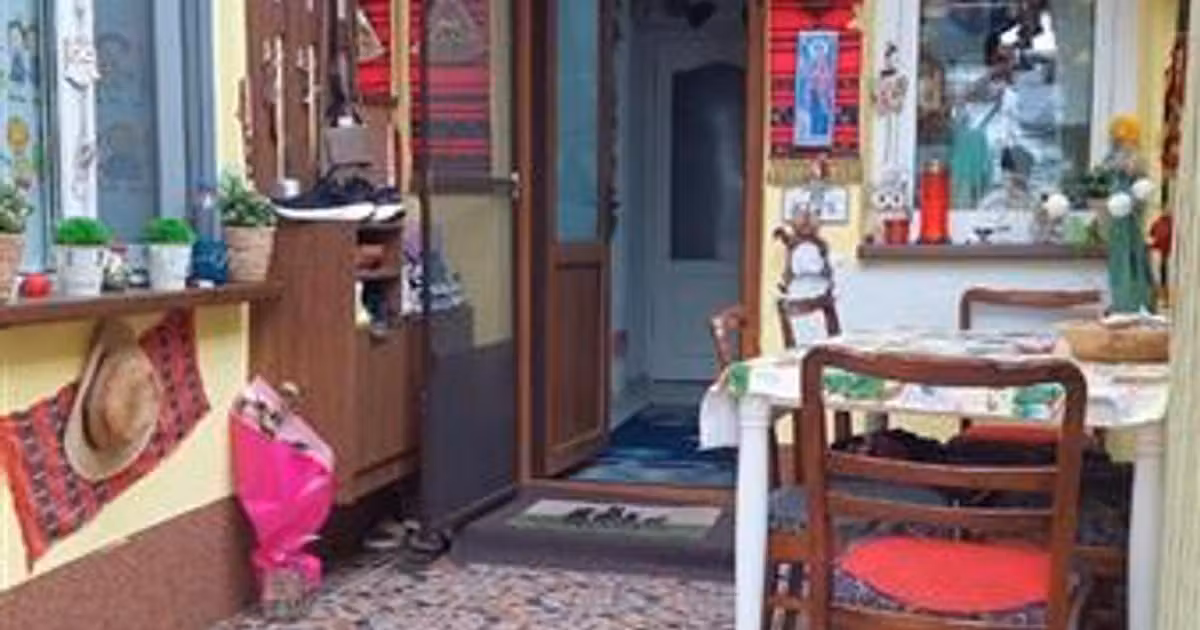 Casă de vânzare cu 5 camere în zona P-ța Mihai Viteazu, Ploiești