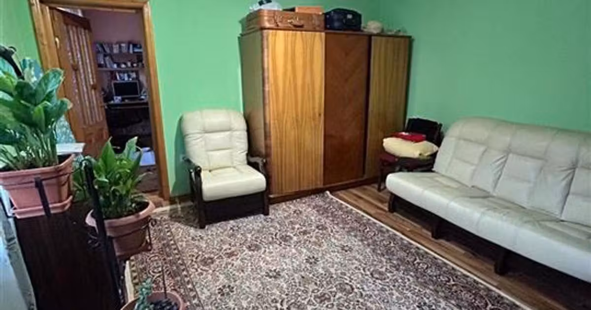 Casă de vânzare cu 3 camere în zona Central, Brăila
