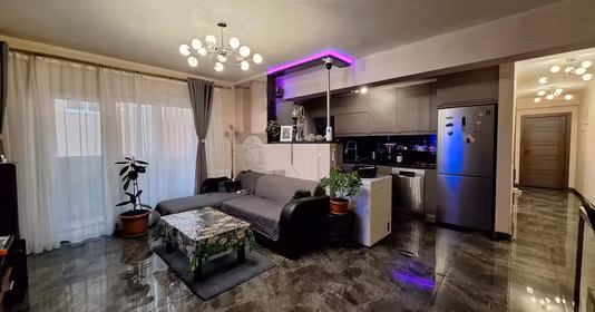 Apartament Florești