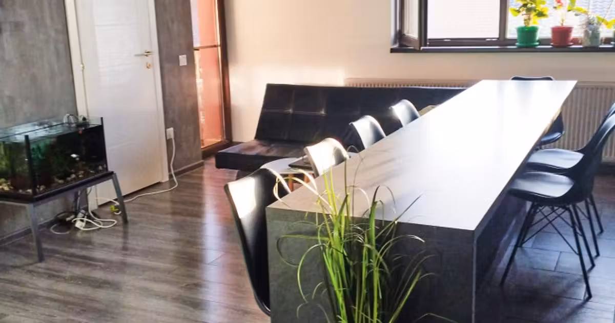 Apartament de vânzare cu 4 camere, mobilat în Florești